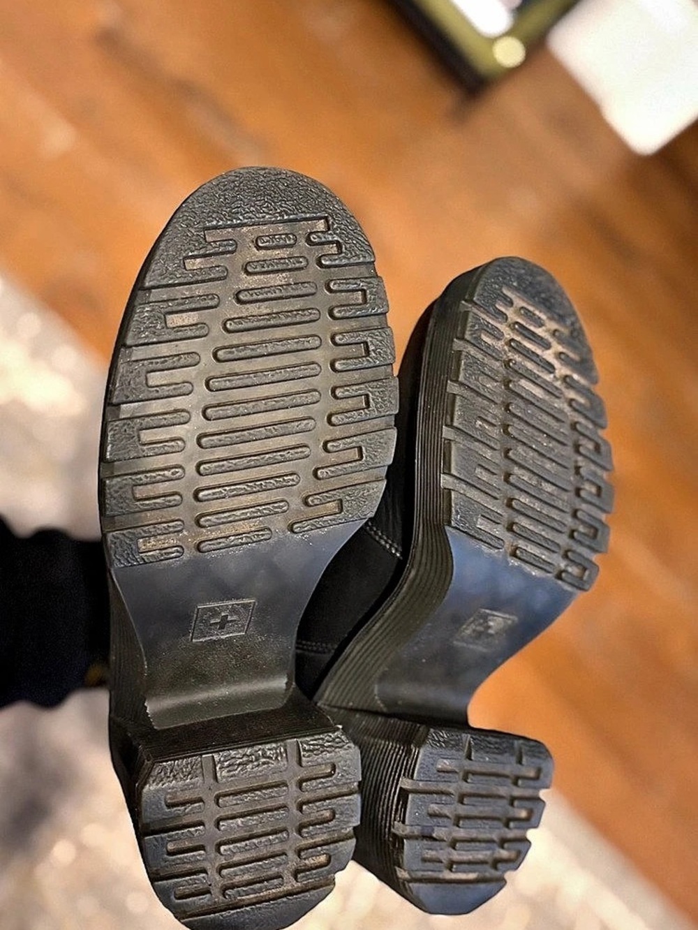 Dr. Martens Spence Leather Flared Heel Chelsea Boots Black - Picture 7 of 11